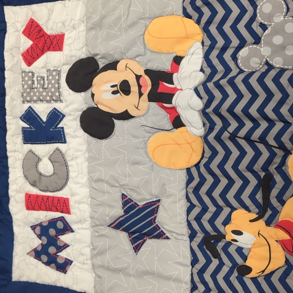 Disney Mickey Mouse Crib Comforter& Matching Fitted Crib Sheet With Storage Box!